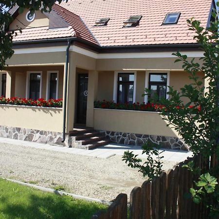 Pensiune Agroturistica Horvath-Kert Borzont Εξωτερικό φωτογραφία